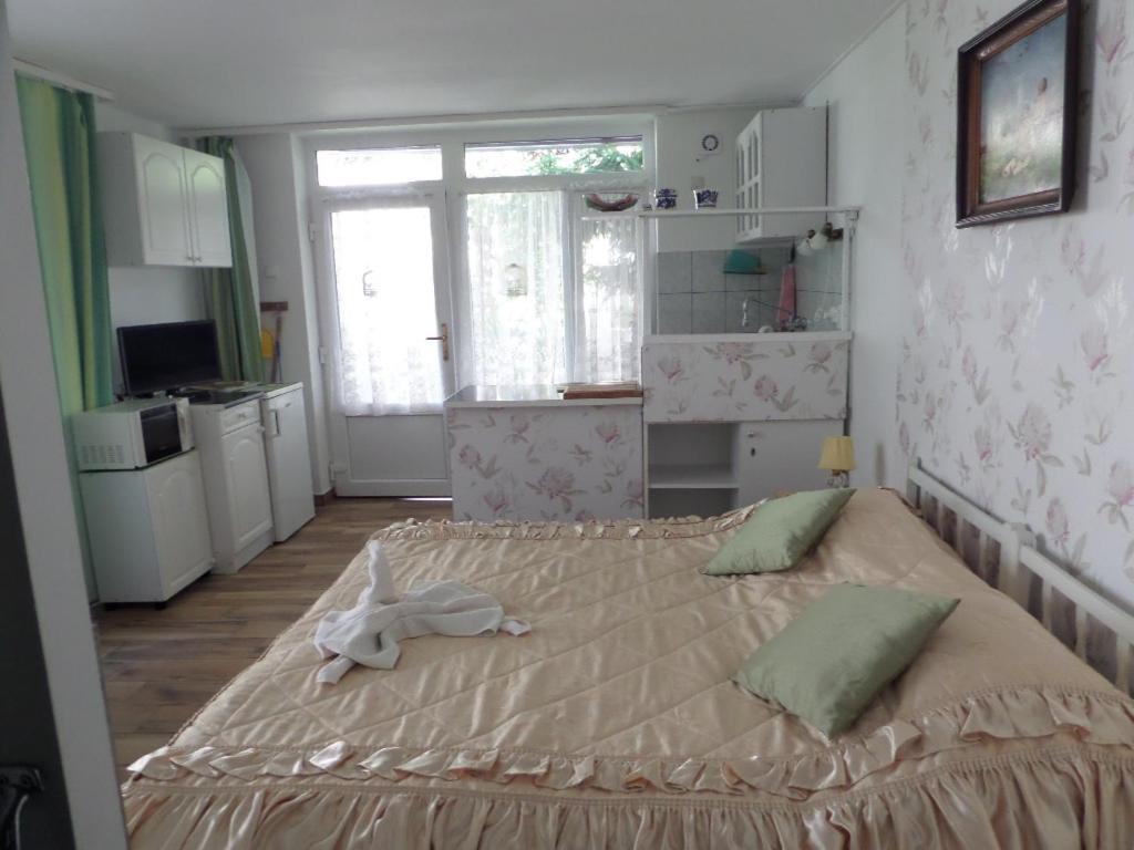 Bori Apartmanok Hajduszoboszlo Exterior photo